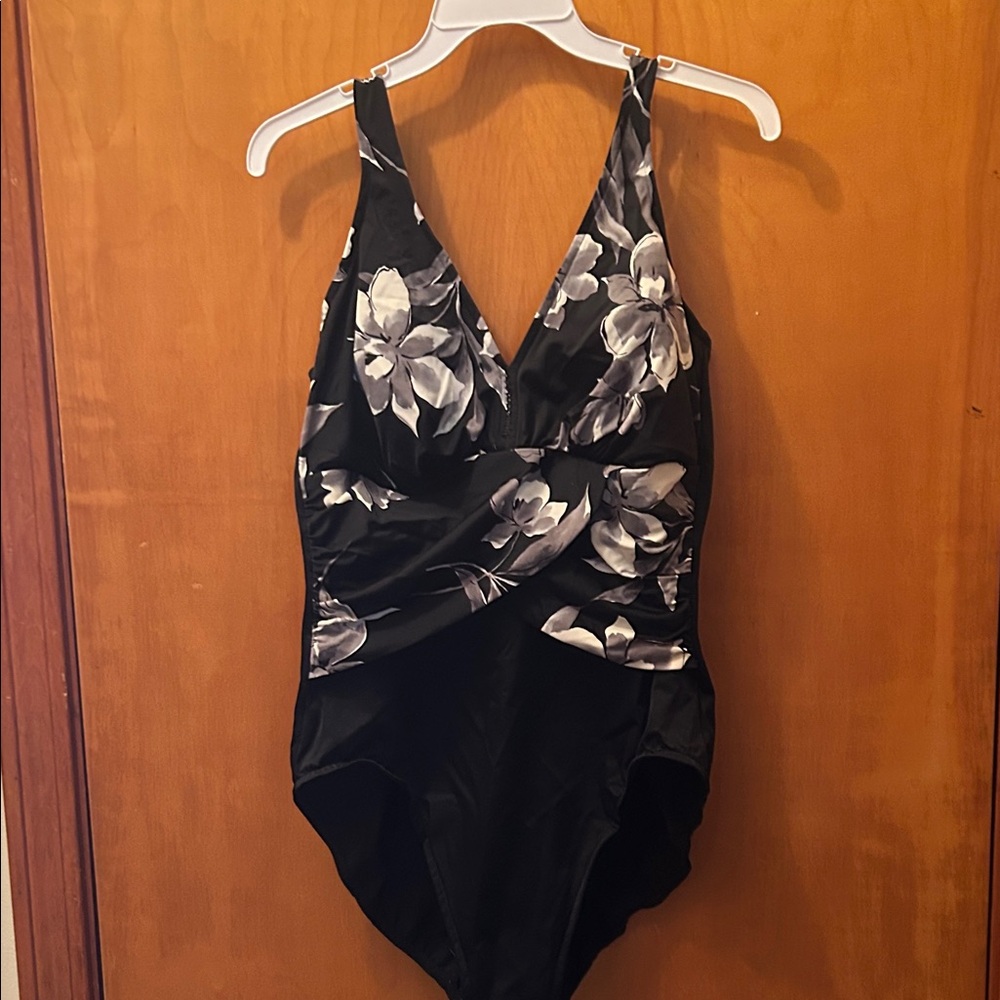 Caribbean Joe Black and Gray Swimwear